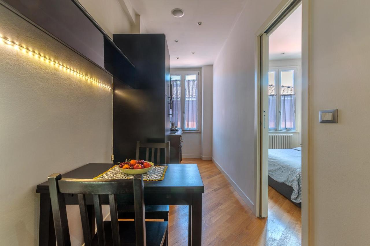 Bologna Modern Apartment Saragozza District Bagian luar foto