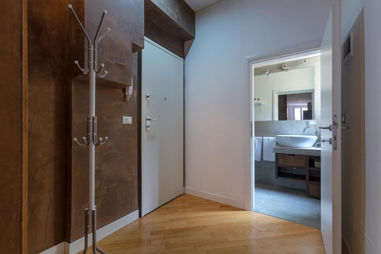 Bologna Modern Apartment Saragozza District Bagian luar foto
