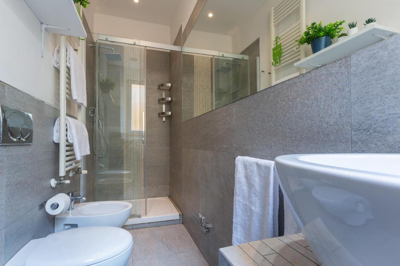 Bologna Modern Apartment Saragozza District Bagian luar foto