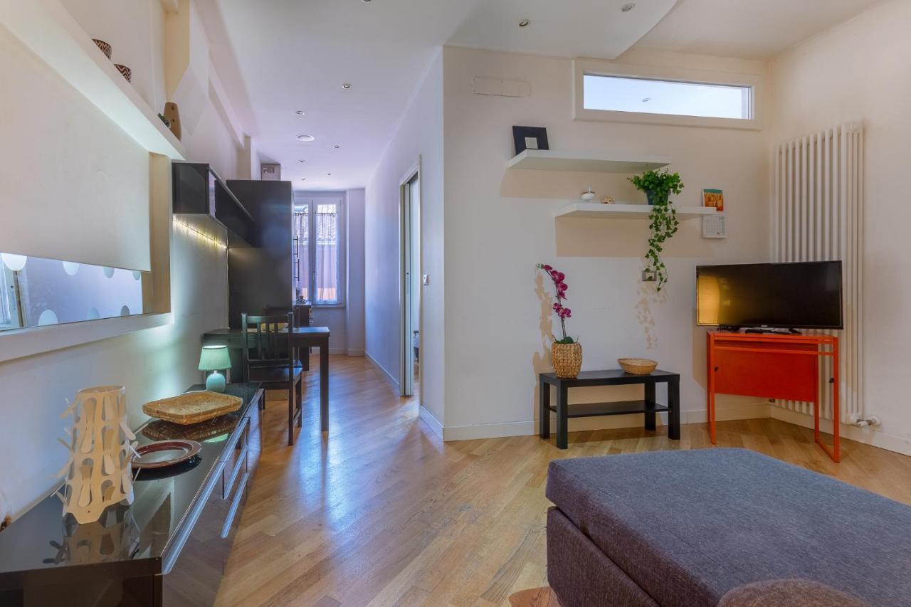 Bologna Modern Apartment Saragozza District Bagian luar foto
